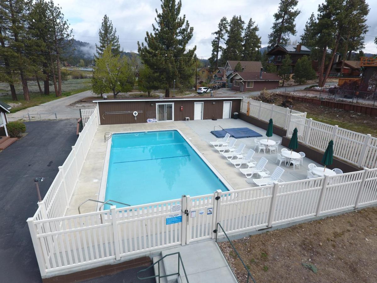 Bay Meadows Resort Big Bear Lake Exterior photo