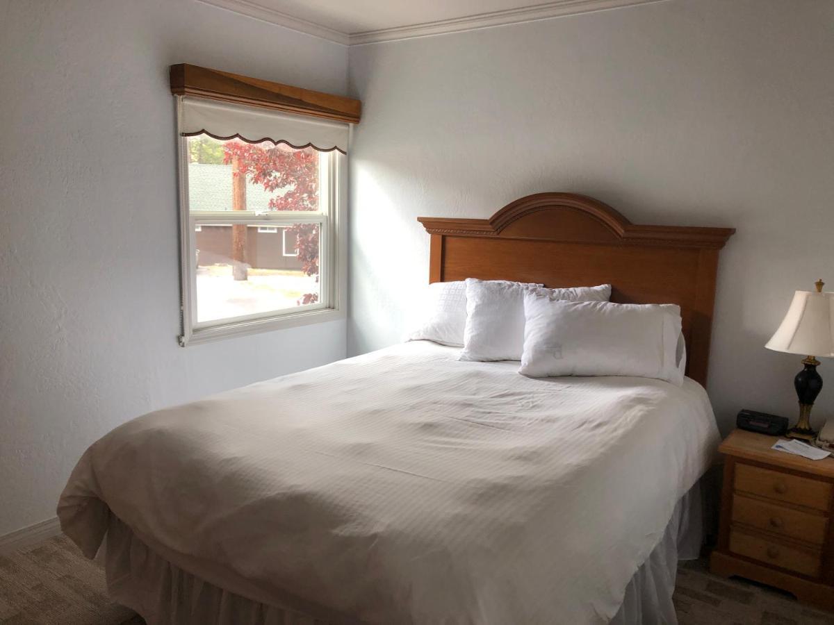 Bay Meadows Resort Big Bear Lake Room photo